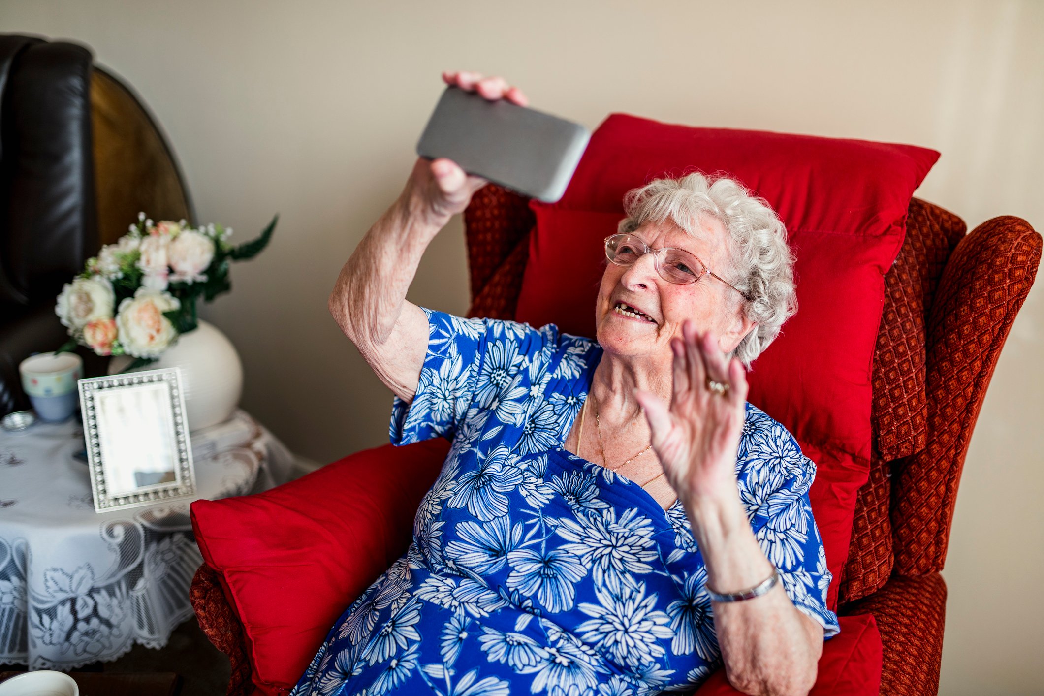 Great Mobile Apps For Seniors In Assisted Living